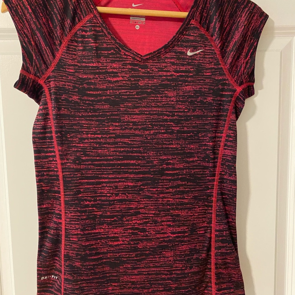 Nike Women's Black and Red Dri-FIT Tee